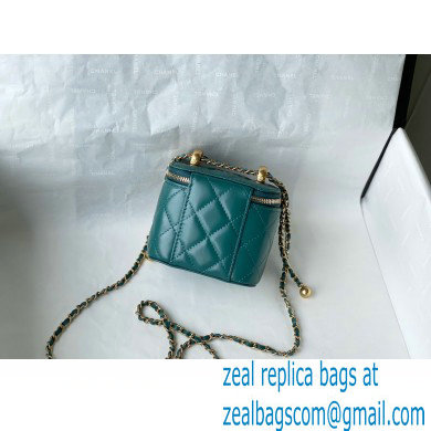 chanel Calfskin  &  Gold-Tone Metal GREEN SMALL VANITY WITH CHAIN ap2292